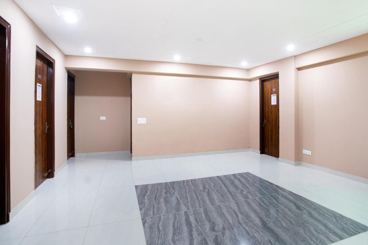מלון גורגאון Capital O Harish Residency מראה חיצוני תמונה