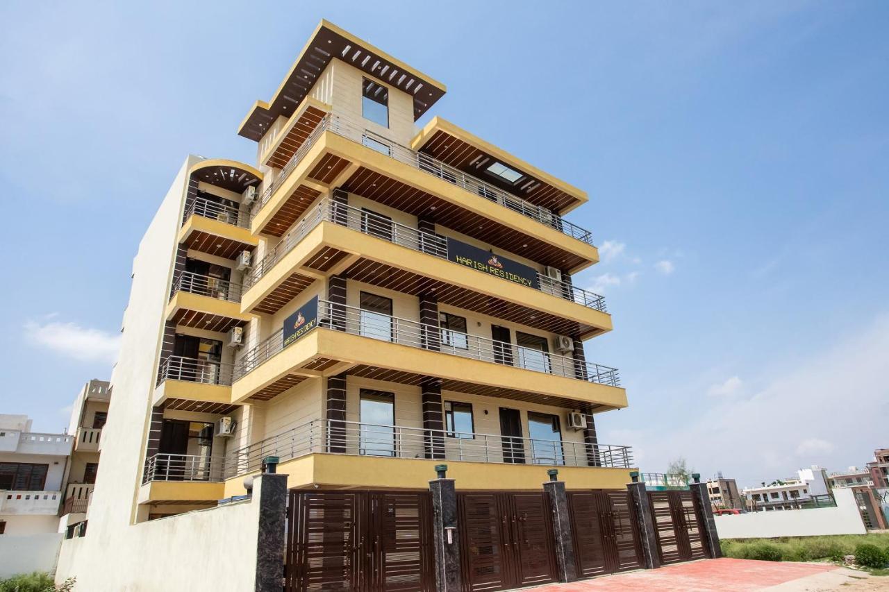 מלון גורגאון Capital O Harish Residency מראה חיצוני תמונה
