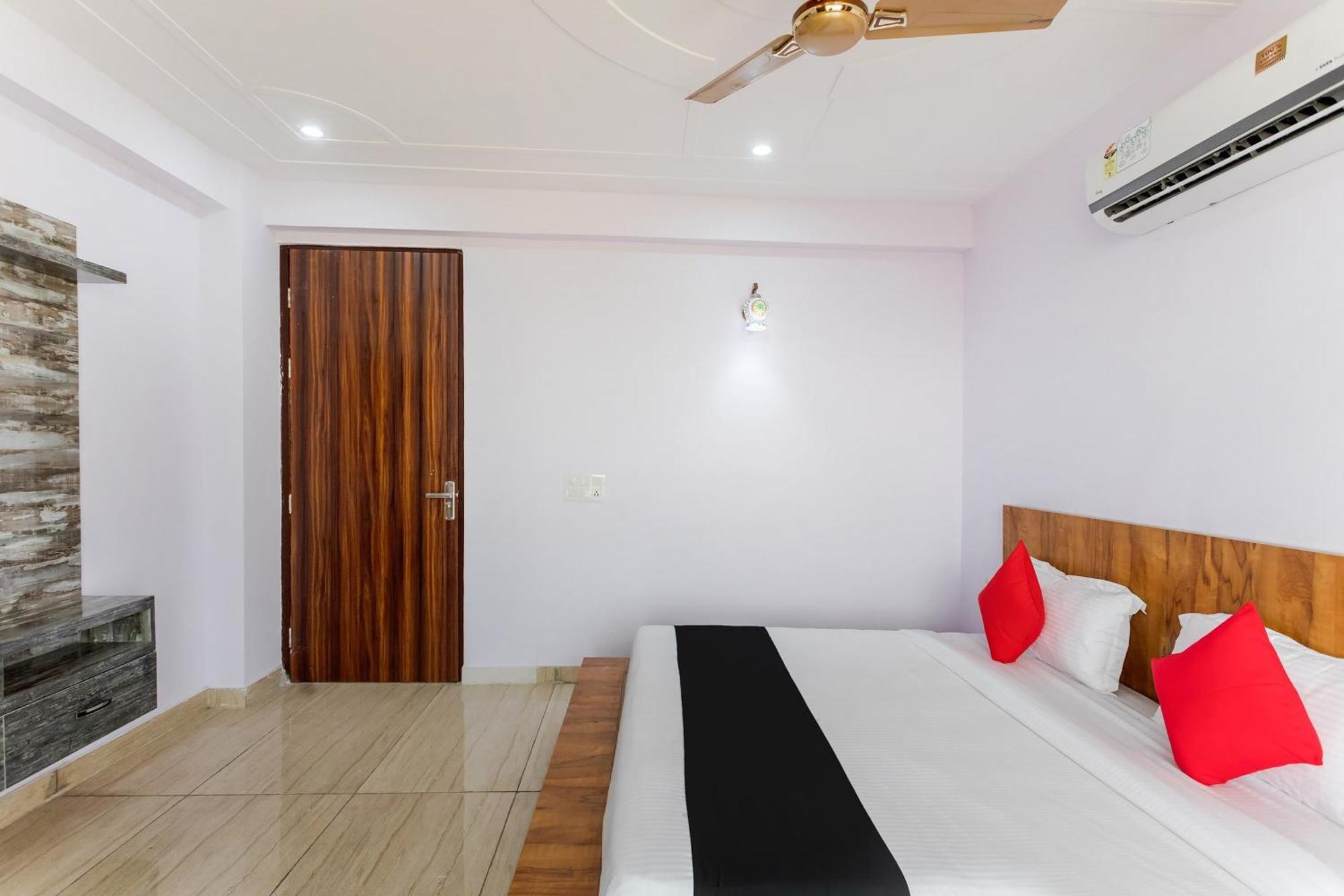 מלון גורגאון Capital O Harish Residency מראה חיצוני תמונה
